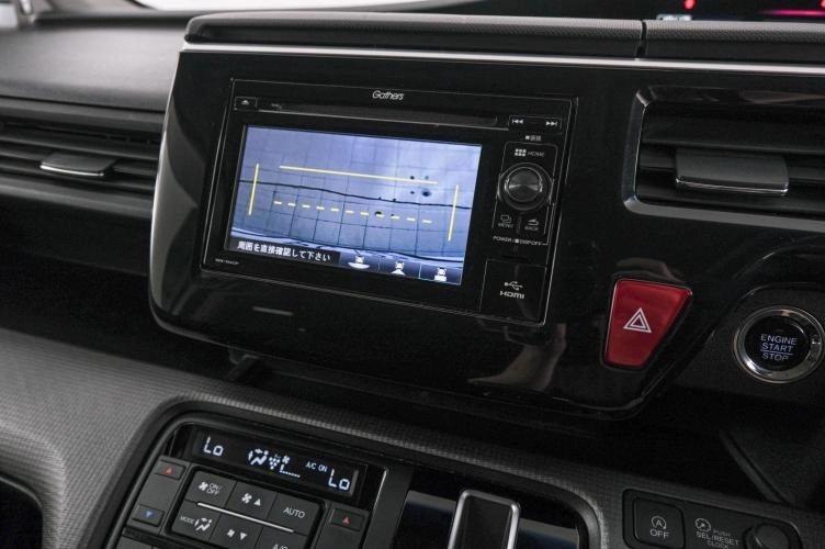 Honda Stepwgn Spada 15 из 22