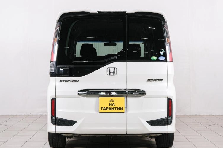 Honda Stepwgn Spada 5 из 22