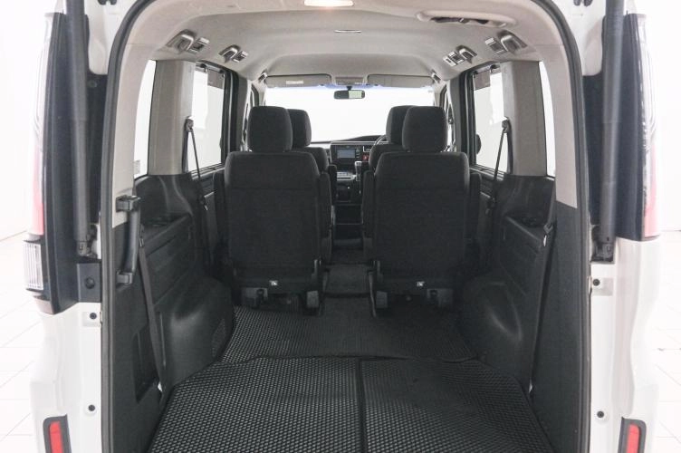 Honda Stepwgn Spada 22 из 22
