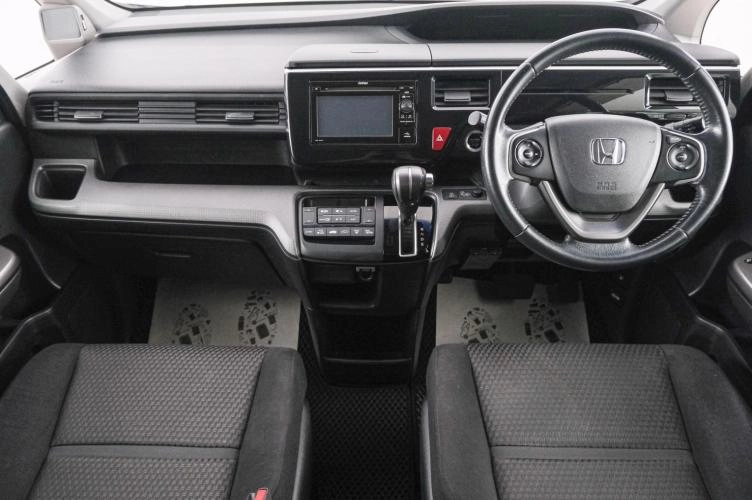 Honda Stepwgn Spada 10 из 22