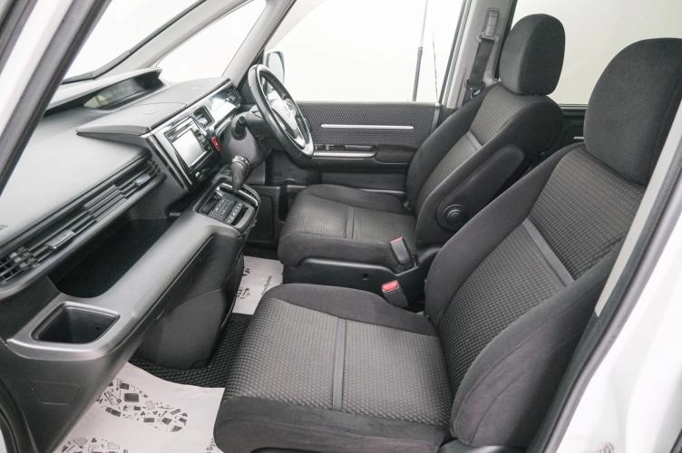 Honda Stepwgn Spada 13 из 22