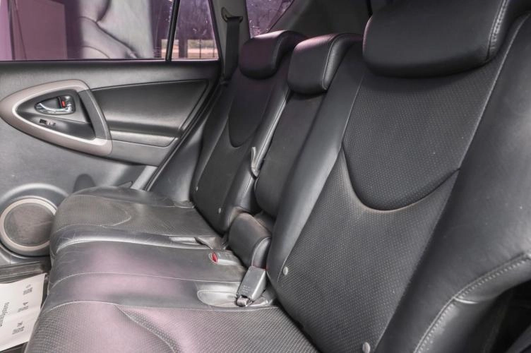 Toyota RAV4 16 из 17
