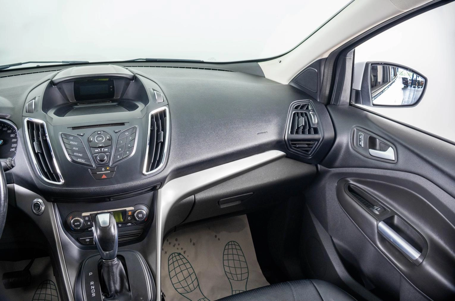 Ford Kuga 13 из 24