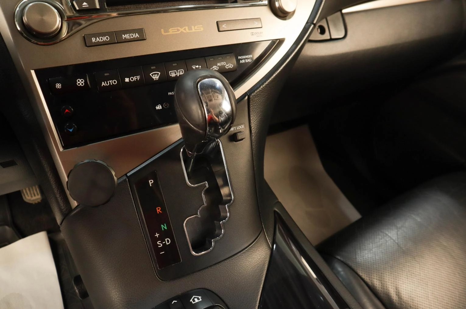 Lexus RX 13 из 16