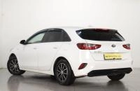 KIA cee'd 4 из 17