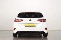 KIA cee'd 5 из 17