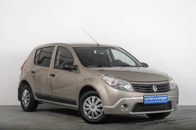 Renault Sandero 1 из 6
