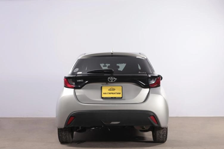 Toyota Yaris 5 из 6