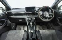 Toyota Yaris 8 из 18