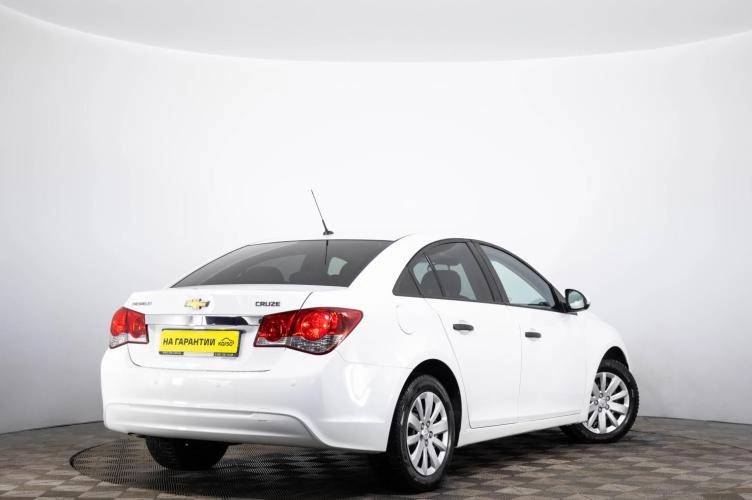Chevrolet Cruze 4 из 6