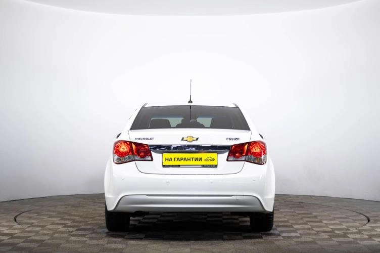 Chevrolet Cruze 5 из 6