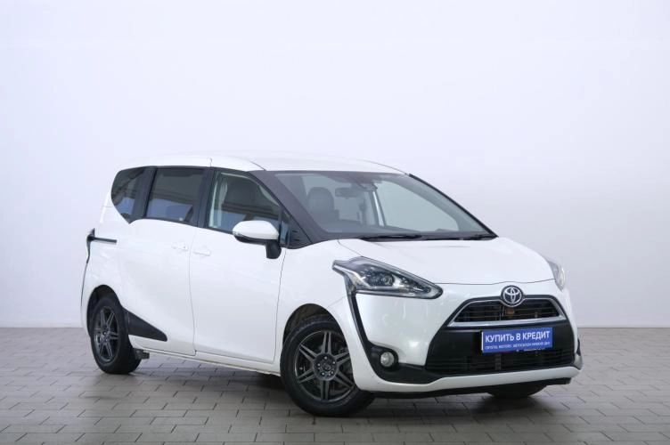 Toyota Sienta 1 из 6