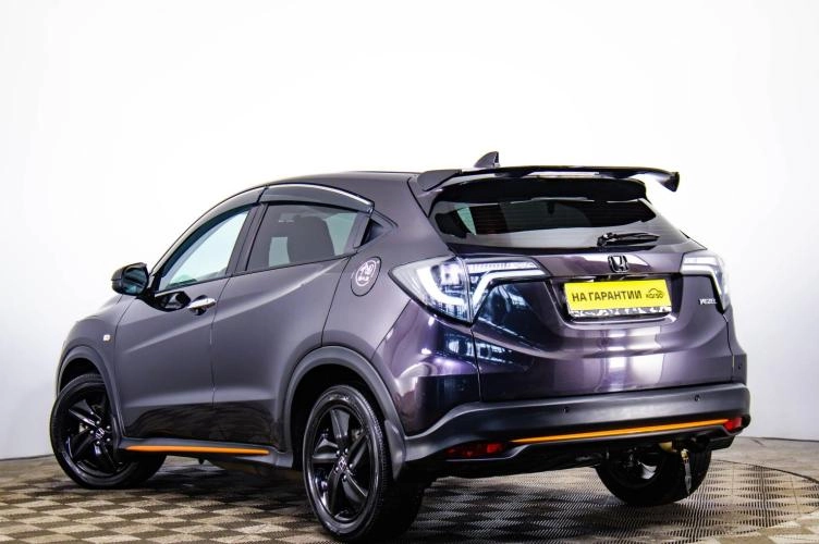 Honda Vezel 6 из 6