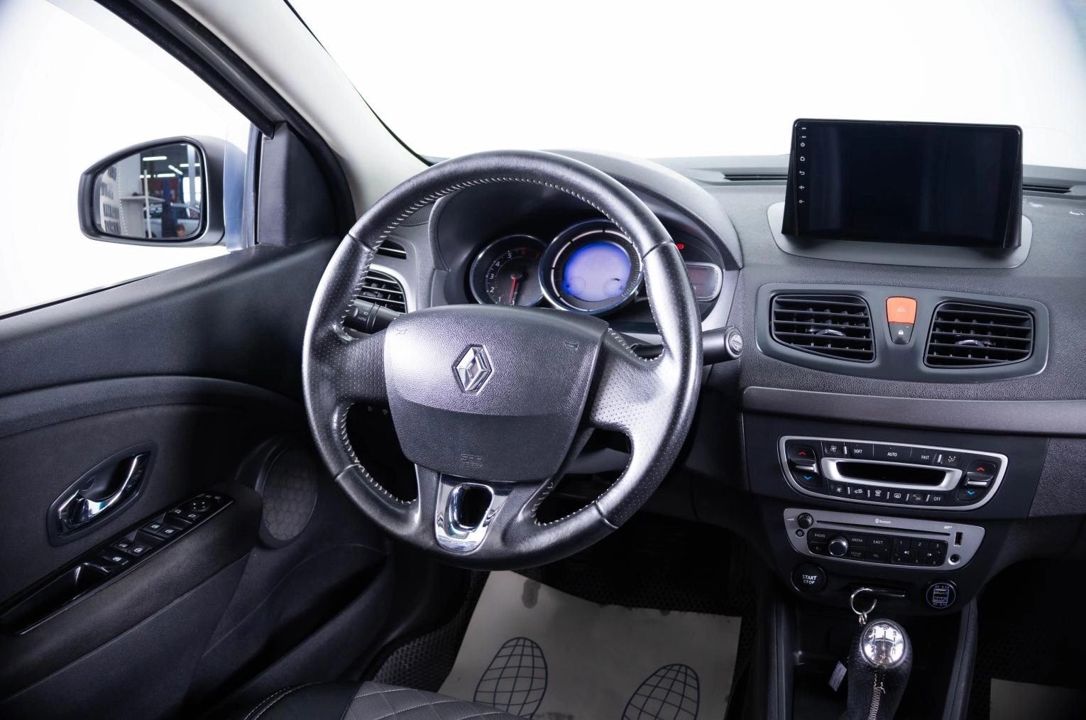 Renault Fluence 11 из 19