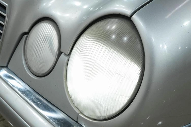 Mercedes-Benz E-класс 9 из 28