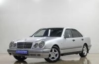 Mercedes-Benz E-класс 3 из 28