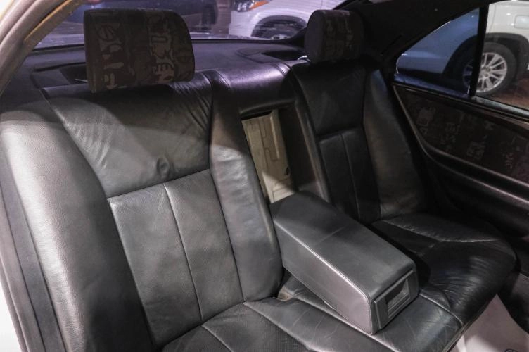 Mercedes-Benz E-класс 26 из 28