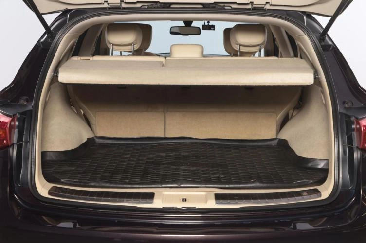 Infiniti FX50 20 из 20