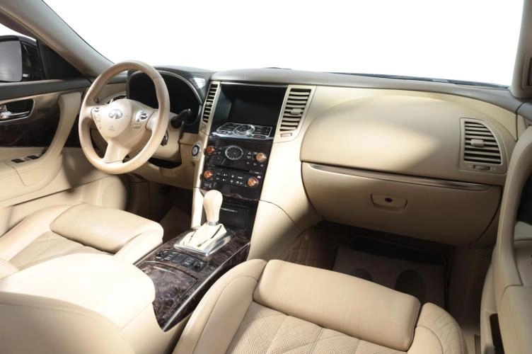 Infiniti FX50 9 из 20