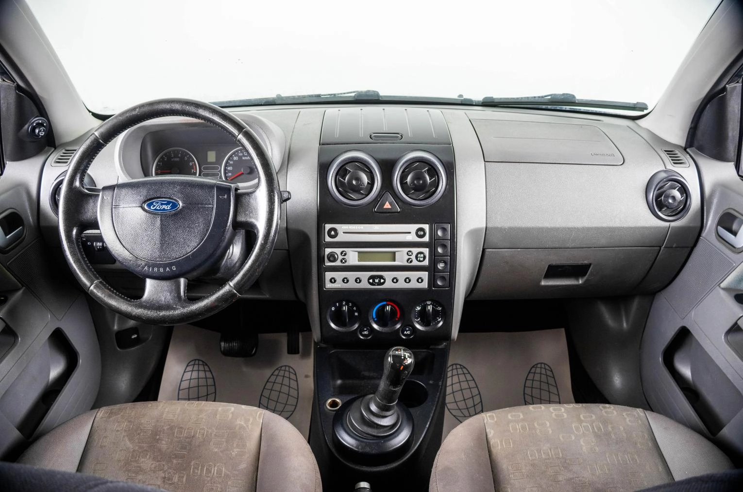 Ford Fusion 12 из 20