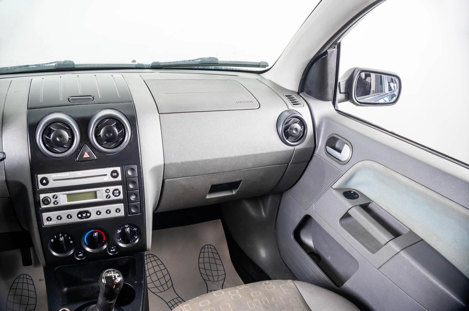 Ford Fusion 13 из 20