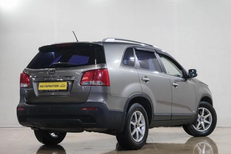 KIA Sorento 6 из 6