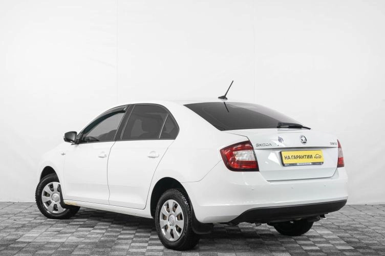 Skoda Rapid 4 из 6