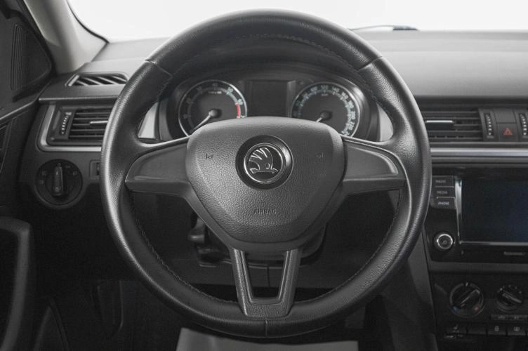 Skoda Rapid 15 из 20