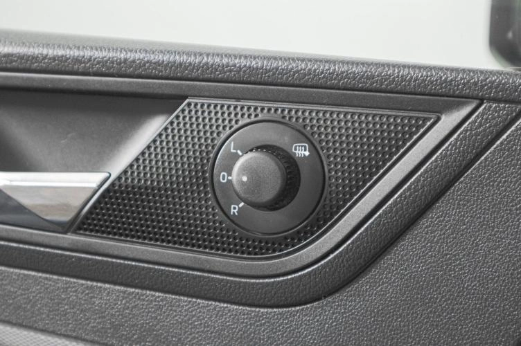 Skoda Rapid 18 из 20