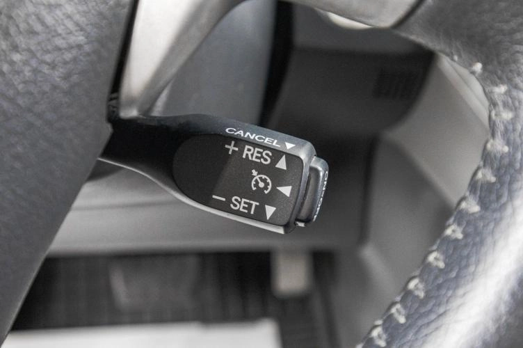 Toyota Auris 14 из 26