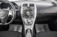 Toyota Auris 16 из 26