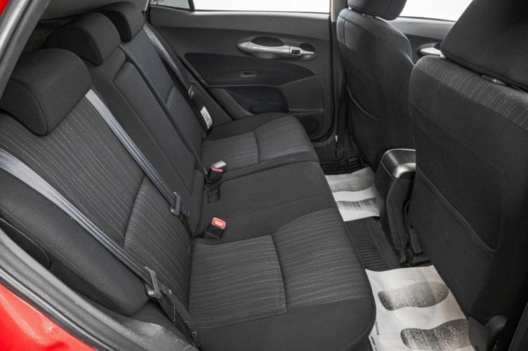 Toyota Auris 23 из 26