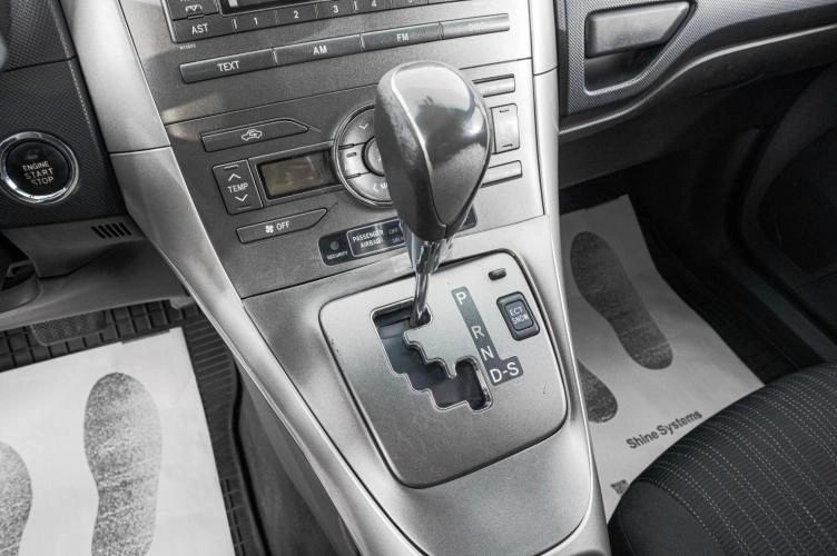 Toyota Auris 18 из 26