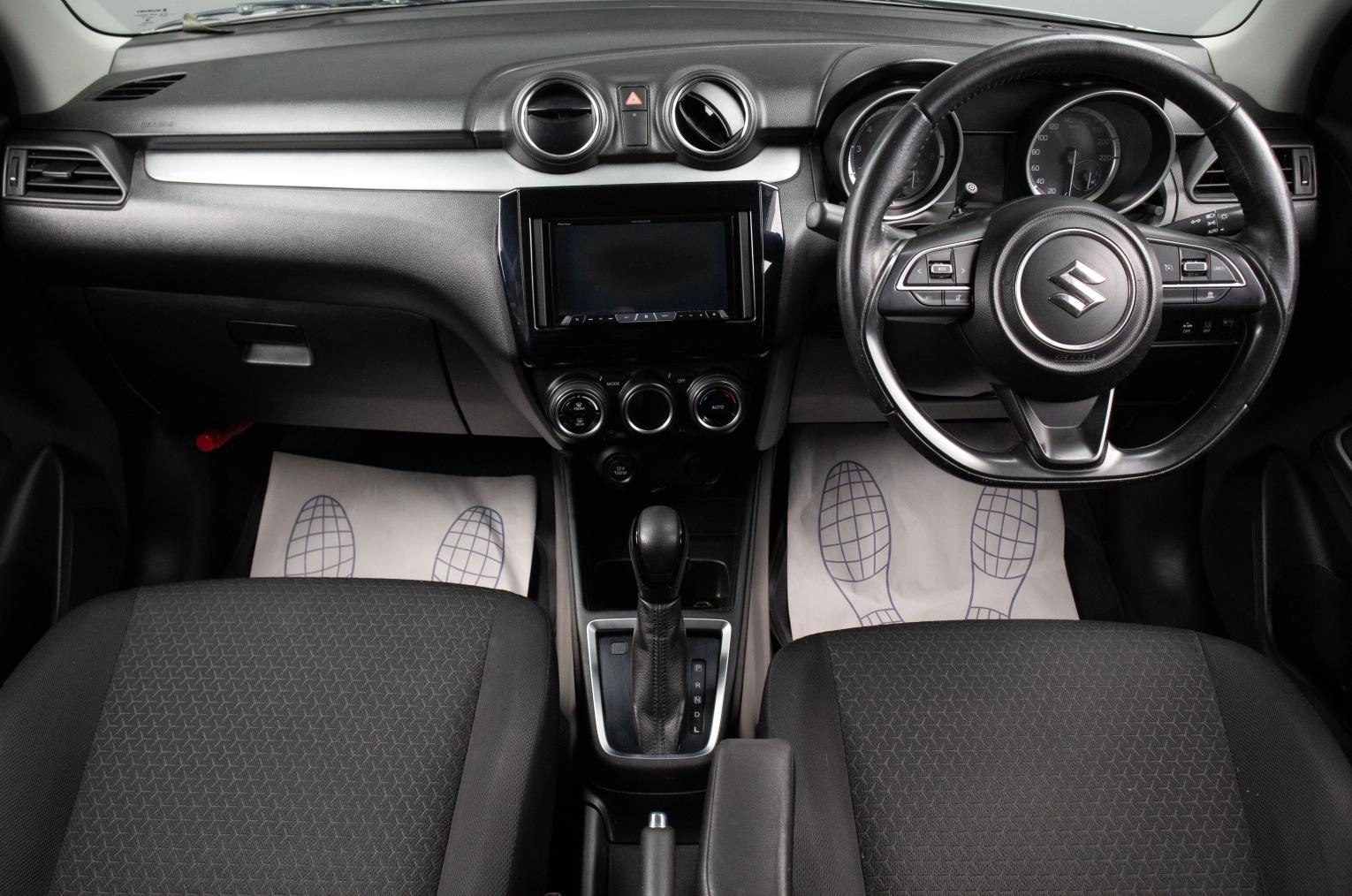 Suzuki Swift 7 из 21