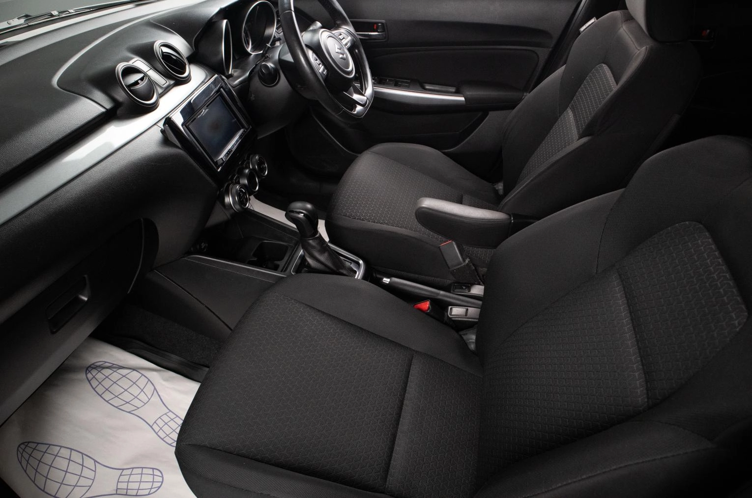 Suzuki Swift 19 из 21