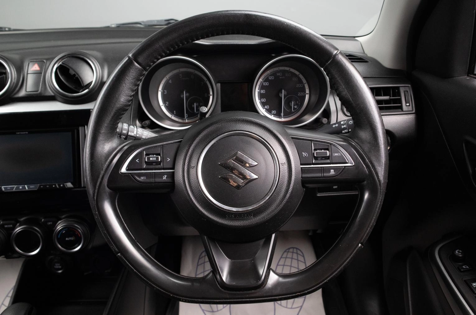 Suzuki Swift 9 из 21