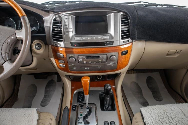 Lexus LX 18 из 29