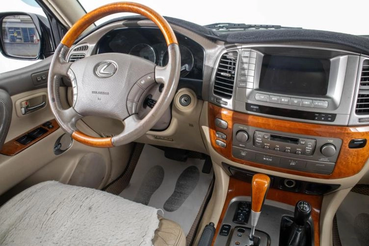 Lexus LX 17 из 29