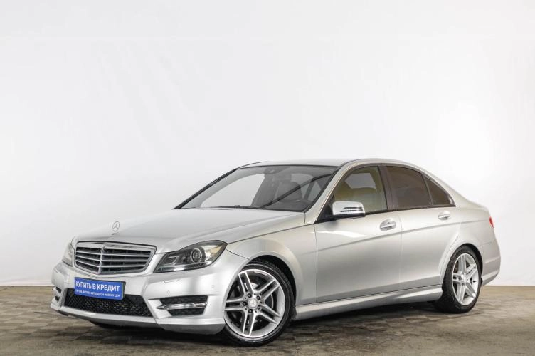 Mercedes-Benz C-класс 3 из 6