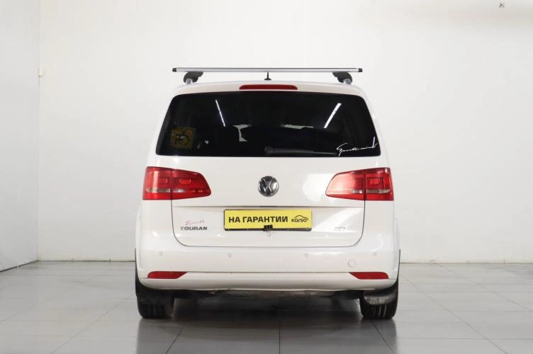 Volkswagen Touran 5 из 6