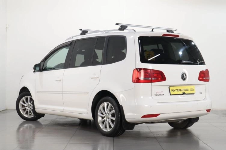 Volkswagen Touran 4 из 6