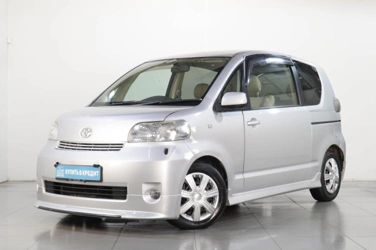 Toyota Porte 2 из 6