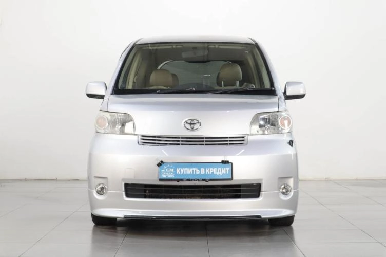 Toyota Porte 3 из 6