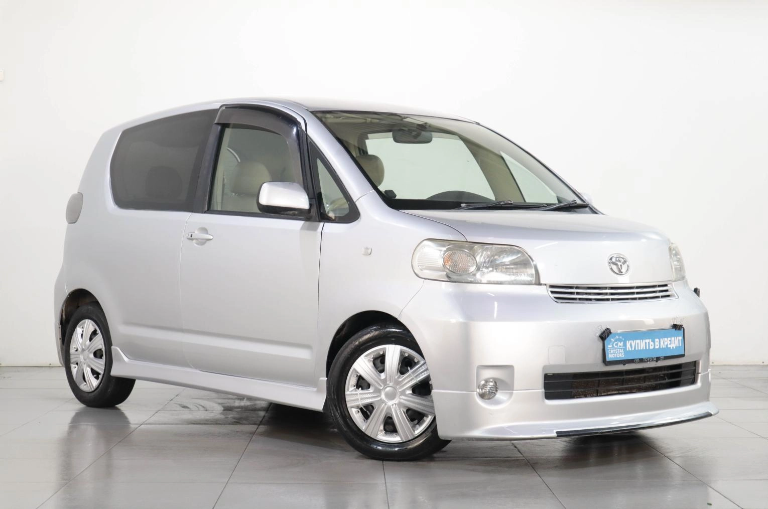 Toyota Porte 1 из 15