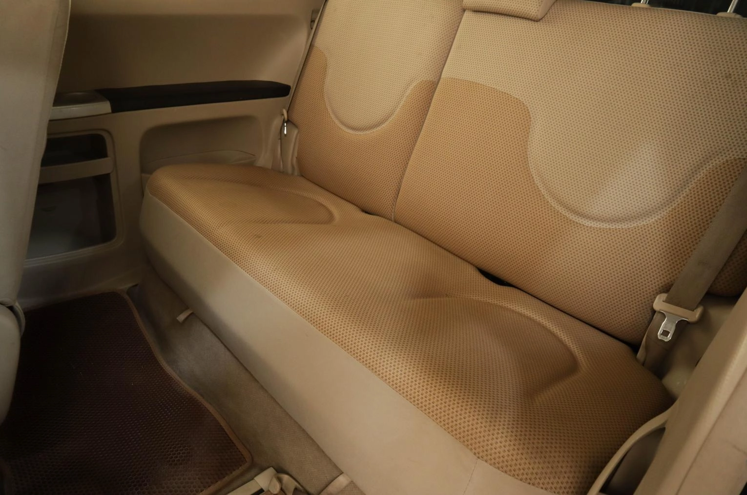 Toyota Porte 15 из 15