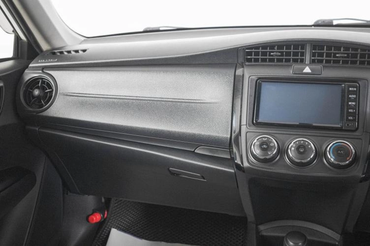 Toyota Corolla Axio 12 из 19