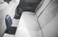 Toyota Corolla Axio 9 из 19