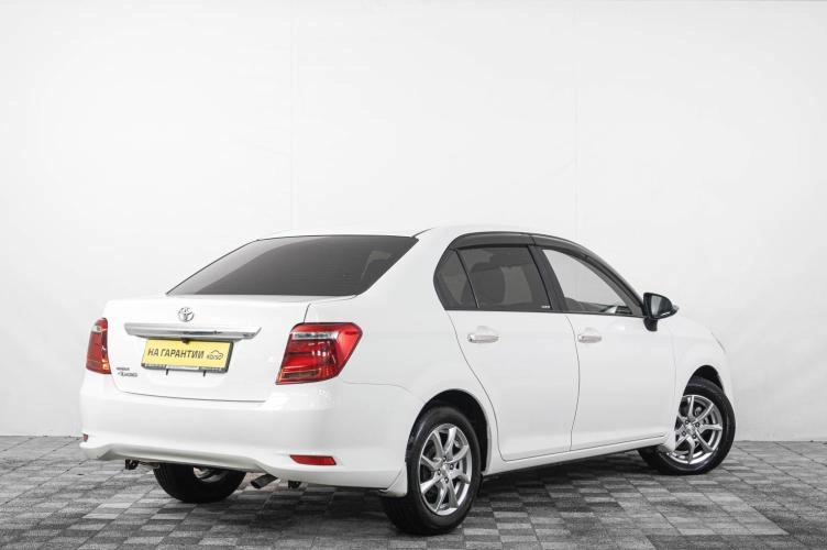 Toyota Corolla Axio 6 из 6