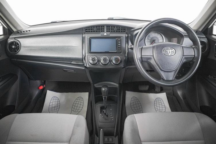 Toyota Corolla Axio 13 из 19