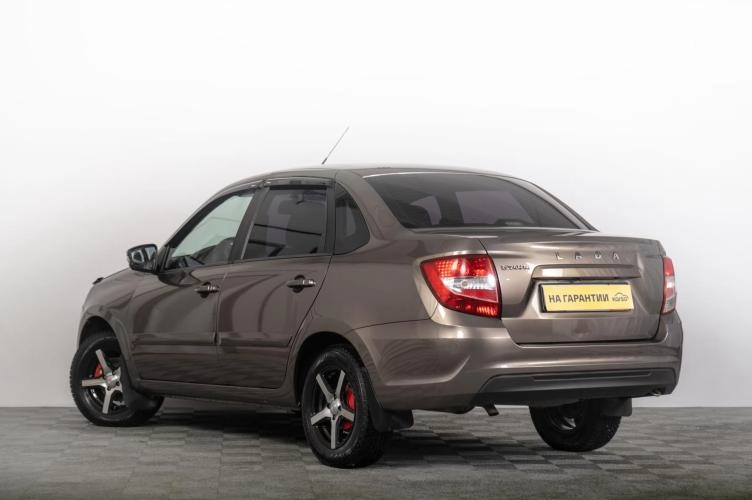 ВАЗ (LADA) Granta 5 из 6